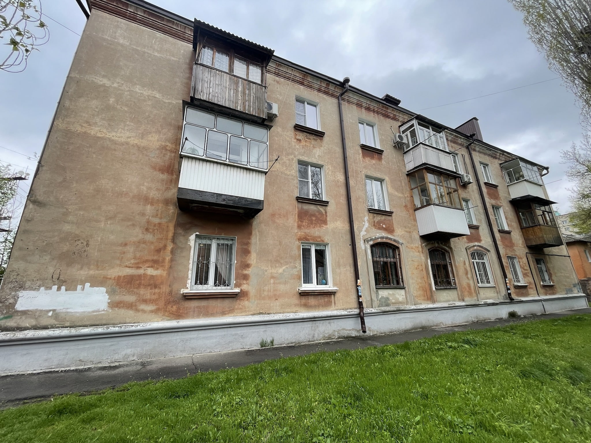 Строительные конструкции балконных плит многоквартирного жилого дома